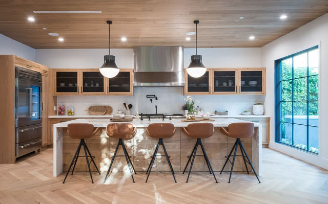 Large kitchen with modern decor